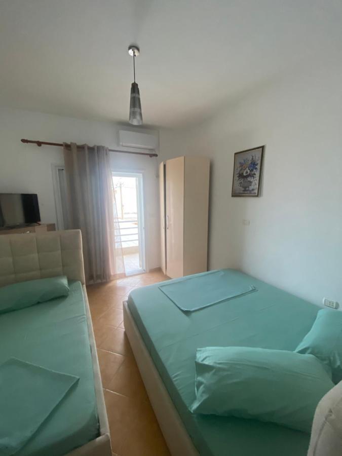 Wave N' Sea Apartments Himarë Extérieur photo